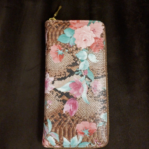 🌈RESTOCKED!Snake Printed with Roses Wallet - Picture 2 of 5